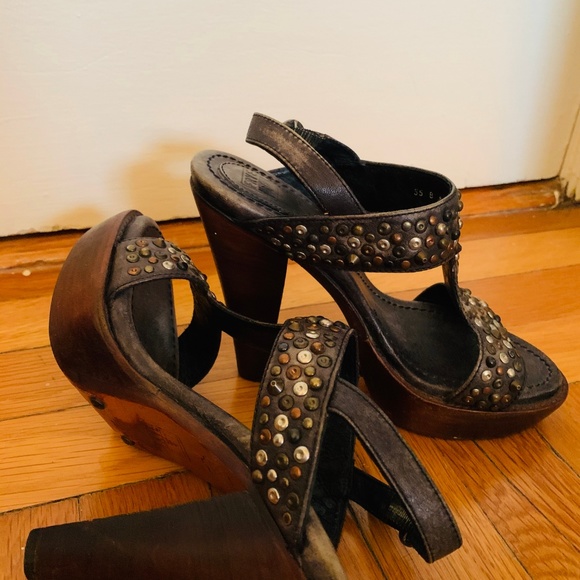 Frye Joy Studded Platform Heel Sandals - Size 5 - Picture 3 of 5